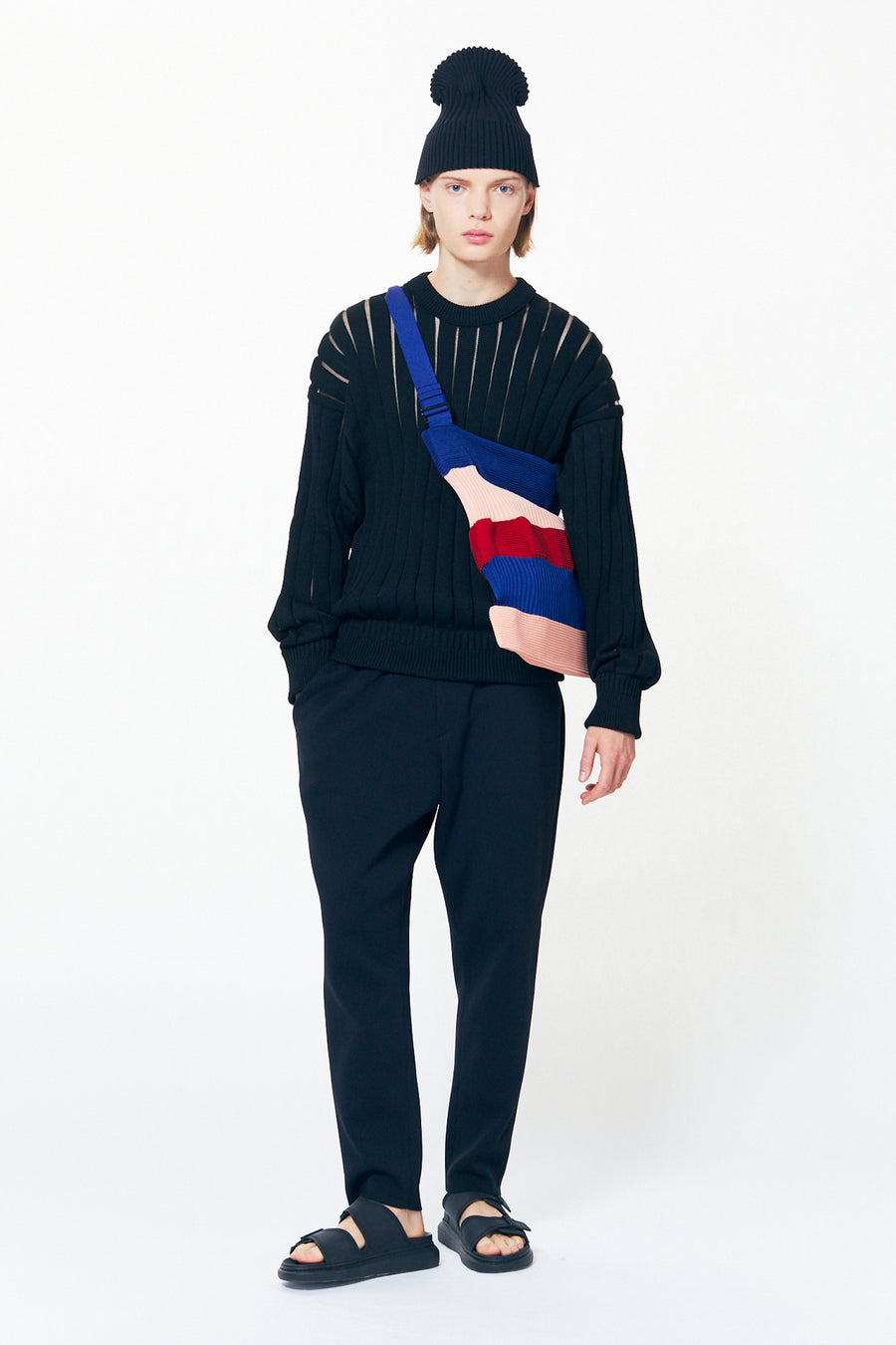 STRATA SHOULDER BAG 1